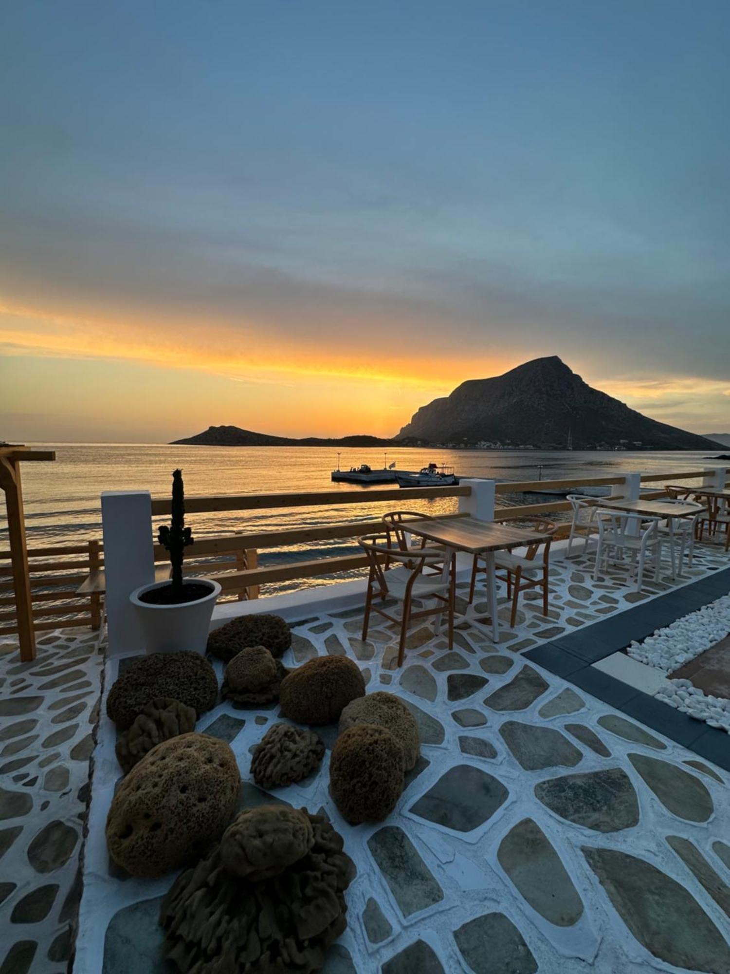 Spongia Hotel Suites & Spa Myrties Bagian luar foto